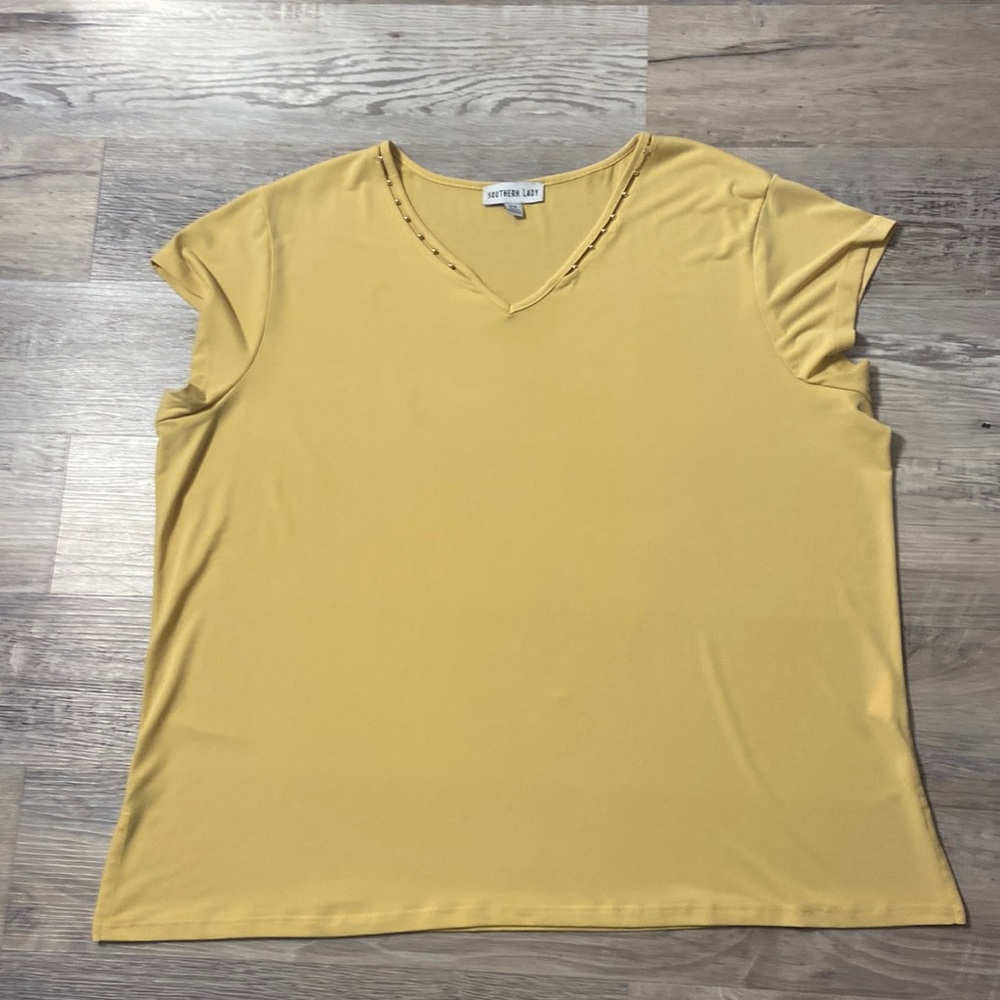 Southern Lady Top